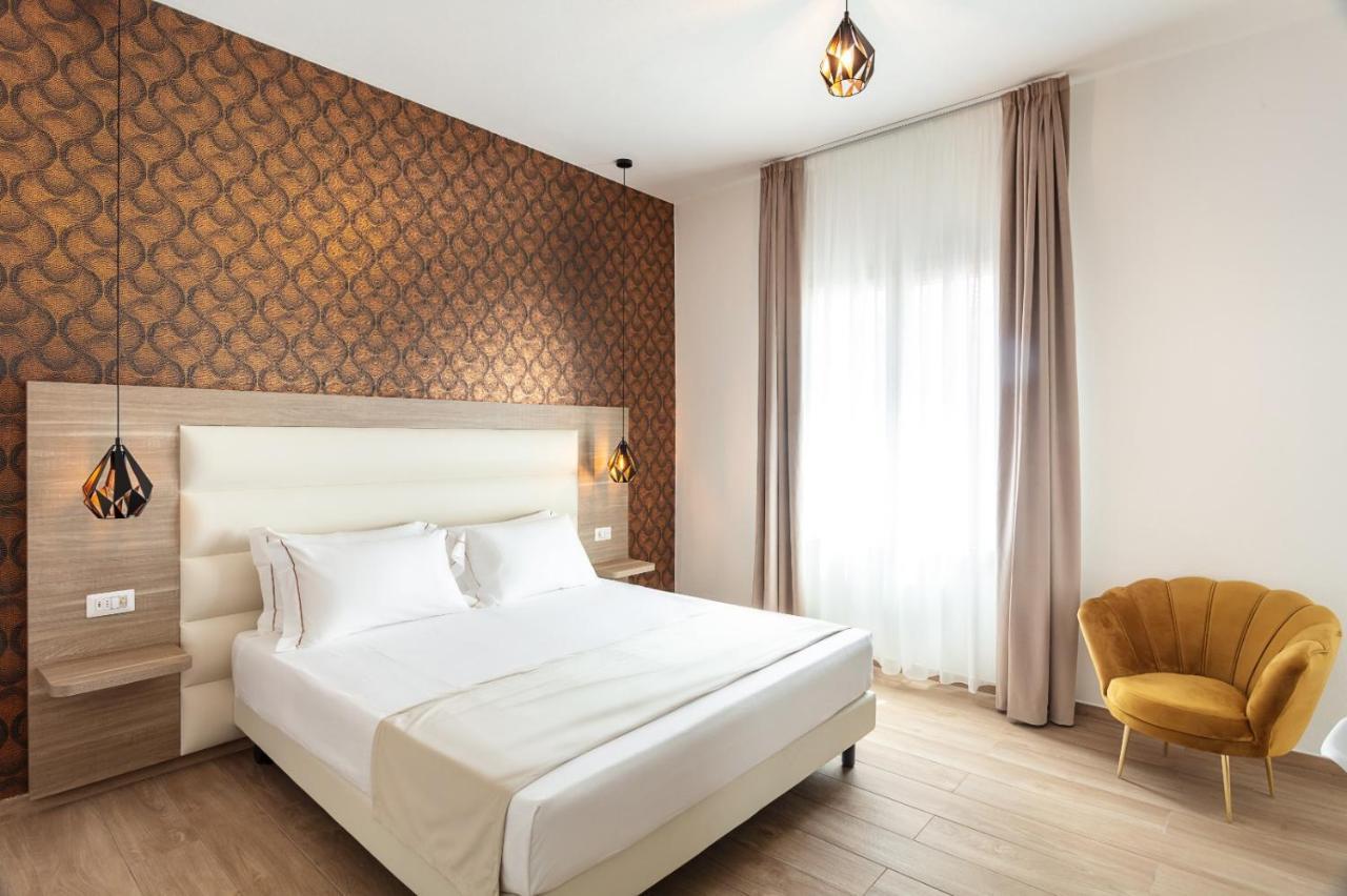 Lungomare Rooms Олбия Екстериор снимка
