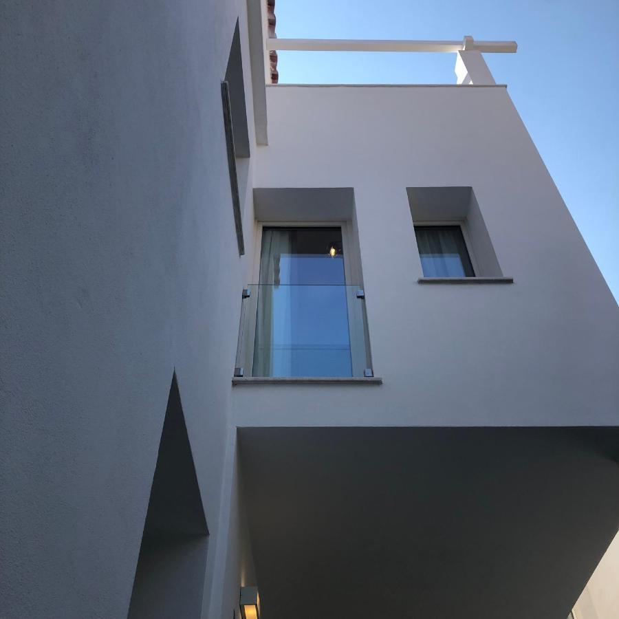 Lungomare Rooms Олбия Екстериор снимка